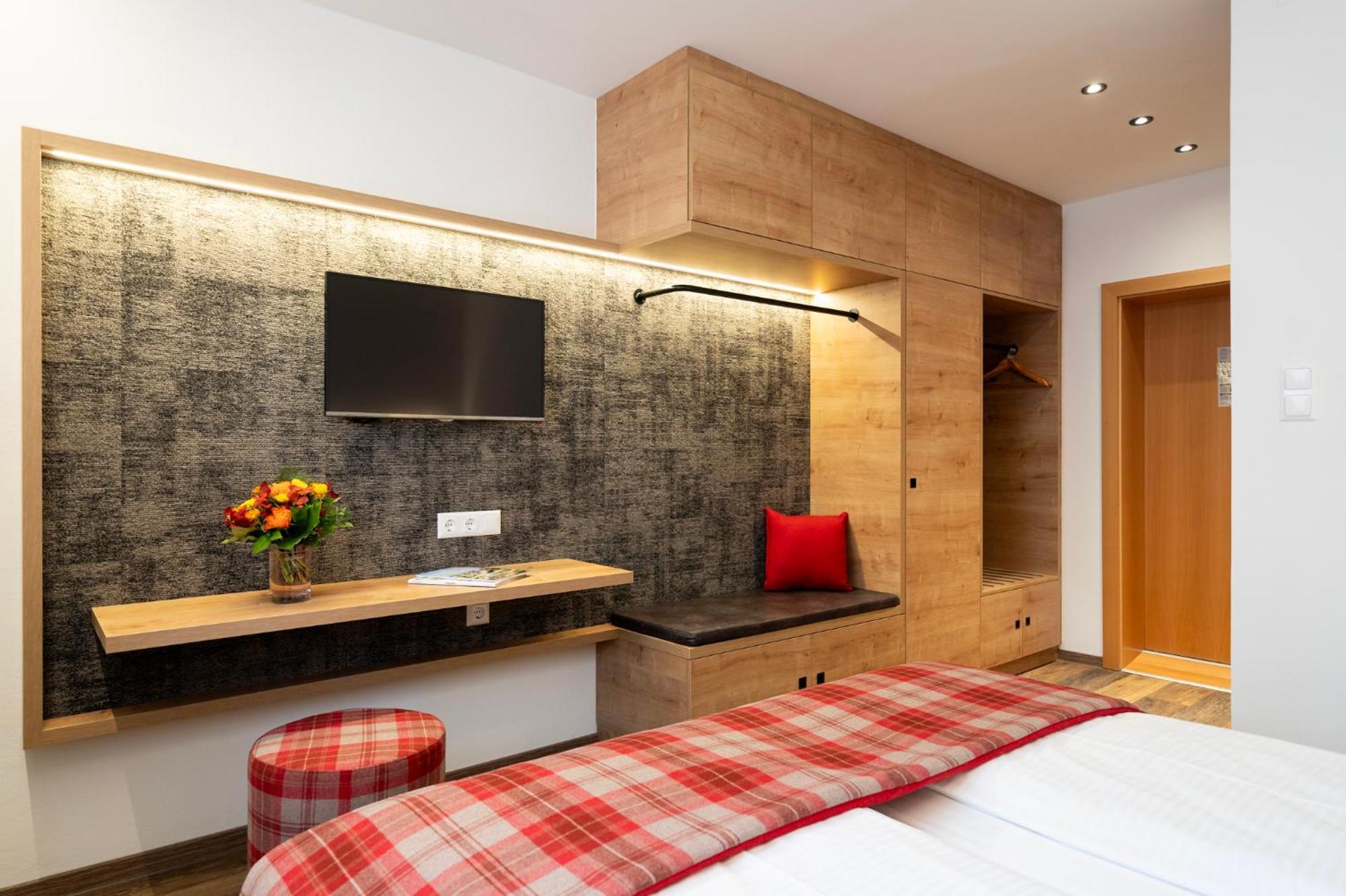 Hotel Alte Post Feld am See Dış mekan fotoğraf